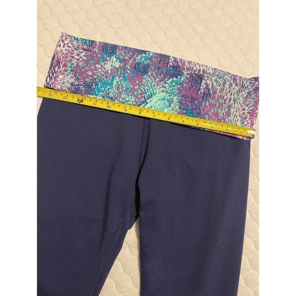 Fabletics Salar Foldover Powerhold Capri Leggings Size M - Picture 2 of 4